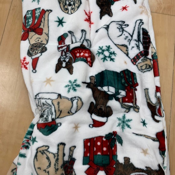 Holiday Dog Pug Beagle French Bulldog dachshund Plush Christmas Throw Blanket - Picture 6 of 13
